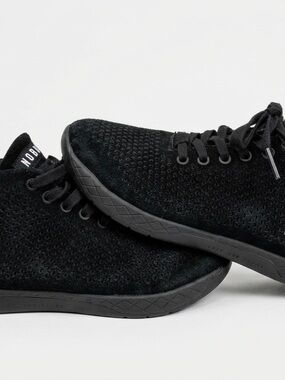 NOBULL Outwork Mid Suede Trainers Triple Black Performance Sneakers Sz 8- READ
